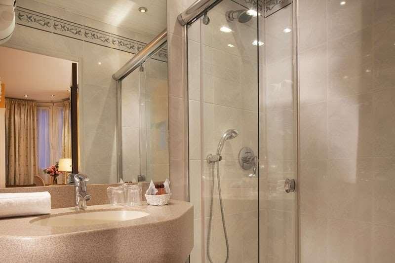 Cecilia Arc De Triomphe Hotel Paris Quarto foto